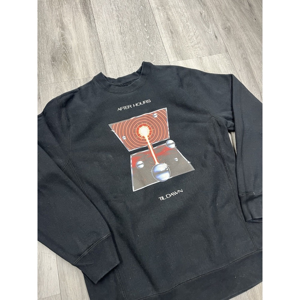 The Weeknd "XO After Hours Till Dawn" 2022 Tour Sweatshirt Size Medium